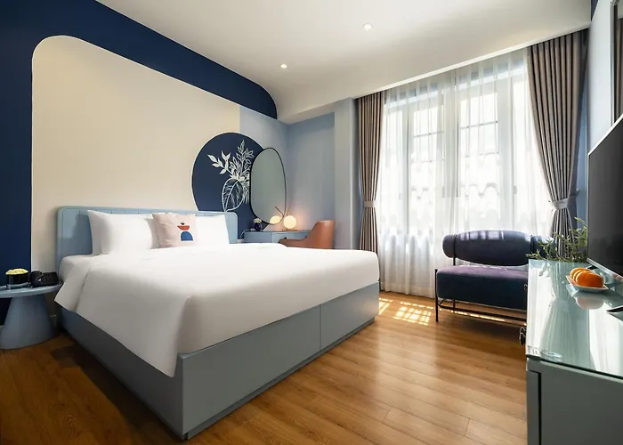 Essence Boutique 3* Ha Long
